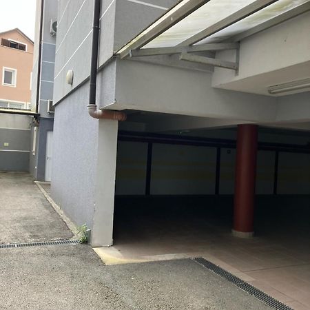 אומאג Apartment Capriati With Parking Garage מראה חיצוני תמונה