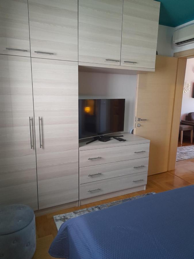 אומאג Apartment Capriati With Parking Garage מראה חיצוני תמונה